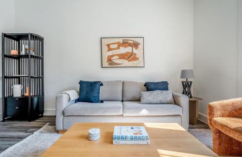 Highland Apartment | Highlands 1br w pool wd gym vibrant area ATX-201