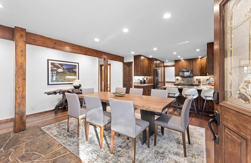 Dollar Point House | Highlands Hideaway By Tahoe Getaways - 4BR, Pet Friendly w Hot Tub