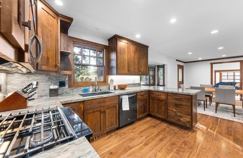 Dollar Point House | Highlands Hideaway By Tahoe Getaways - 4BR, Pet Friendly w Hot Tub