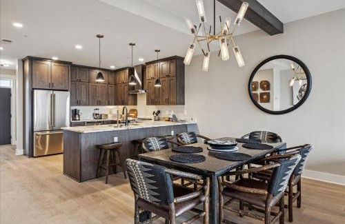 Gatlinburg House | Highlands of the Smokies 210 3br