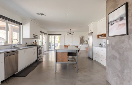 Joshua Tree House | Highlands Retreat- Private Resort w/ Pool+Spa