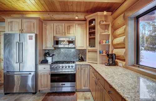 The Highlands House | Highlands Treehouse with Shuffleboard & Private Hot Tub! Golf Course and Mountain Views!