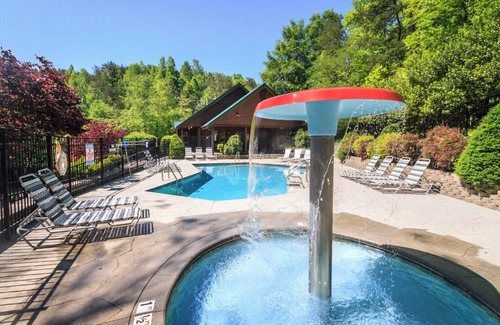 Black Bear Falls Cabin | Highpoint Escape