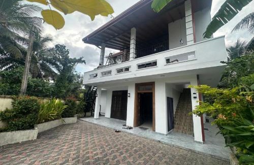 Western Province House | highway reach Layathraa