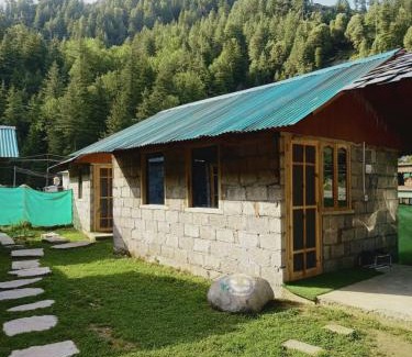Gunehr Resort | Hiideout Cottages