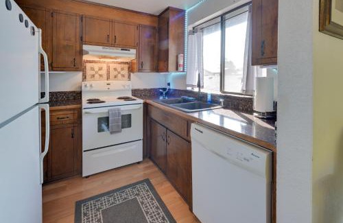 Port Angeles Apartment | Hike, Bike and Explore Apt 2 Mi to Hollywood Beach