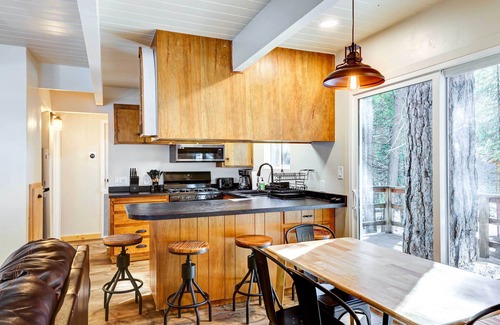 Cold Springs Cabin | Hike, Fish & Explore: California Cabin w/Deck!