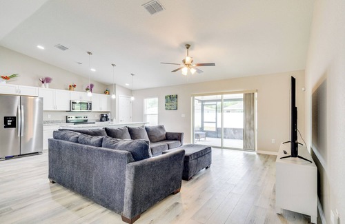 Candler House | Hike, Paddle & Explore: Home w/Lanai in Ocala