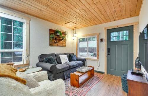 Rhododendron House | Hike, Ski and Explore Rhododendron Forest Retreat!