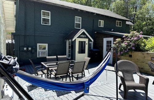 Lake Placid House | Hike & Ski Hideaway @ Lake Placid, NY