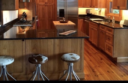 Clyde Cabin | Hiking enthusiasts looking for upscale accommodations and amazing views!