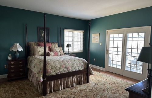 Bristol House | Hiking trails right outside the door. Gourmet Kitchen & Massive Deck