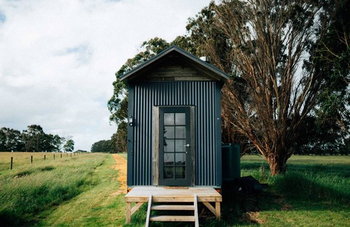 Grassmere House | Hilary Cabin Summary: