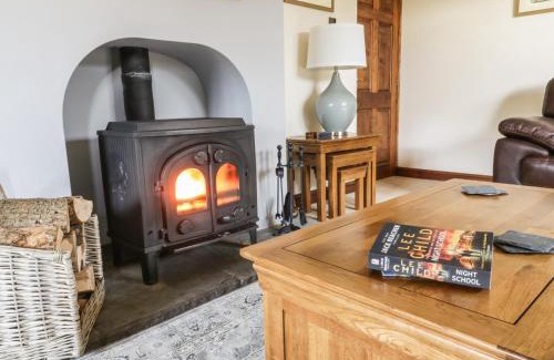 Carnforth House | Hill Bank