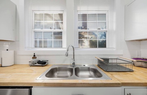 Lynchburg House | Hill City Hideaway-4 miles to LU