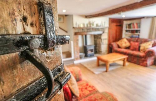 Freshwater House | Hill Farm Cottage