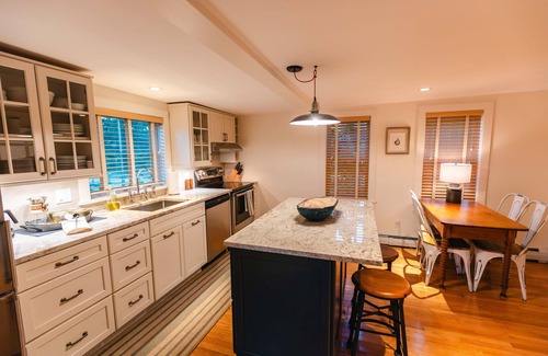 Sunderland Bed & Breakfast | Hill Farm Inn