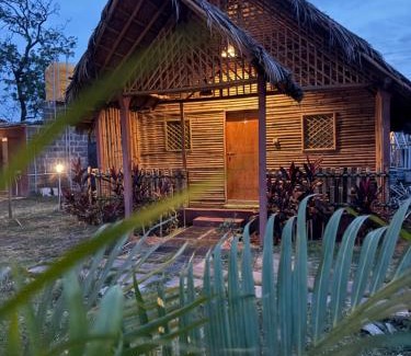 Kamalapur House | Hill Stone View Hampi