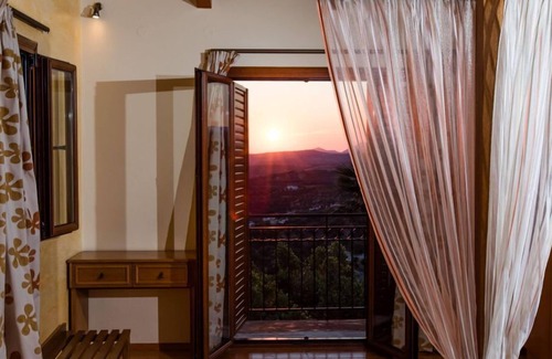 Agia Triada Villa | Hill Top House with Pool & Scenic Views