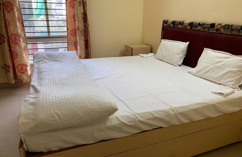 Bhopal Bed & Breakfast | Hill View Homestay