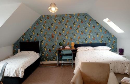Hawick Apartment | Hill View Studio