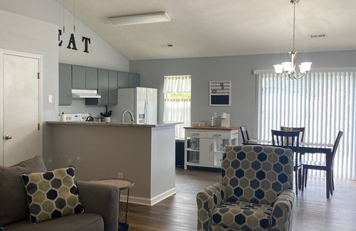 Durham House | Hillandale Oasis - Newly Updated 2-Bedroom Ranch Style Home