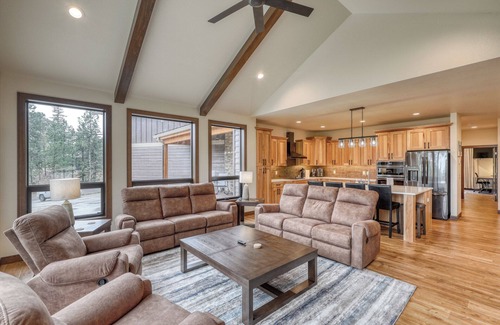 Lead House | Hills Coop in Powderhouse Pass!