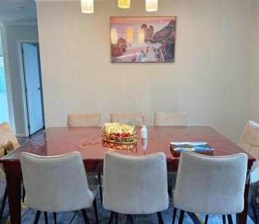 Hillsborough House | Hillsborough Spacious 3BR with Ensuite -12mins frm Airport