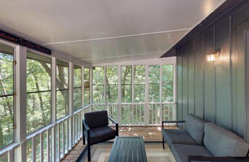 Helen House | Hillside Cottage
