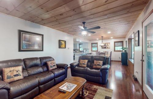 Helen House | Hillside Cottage
