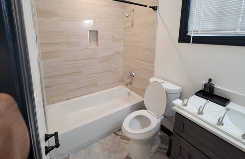 Castro Valley Cottage | Hillside Detached secluded one bedroom