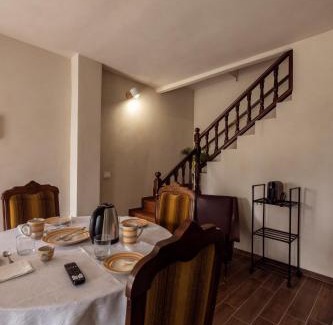 Quarti Apartment | Hillside Escape