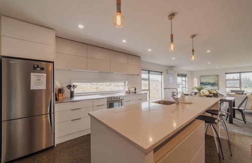 Lake Tekapo House | Hillside Haven - Perfect Getaway in Lake Tekapo