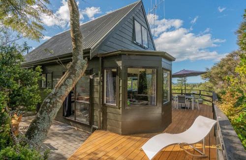 Tairua House | Hillside Haven - Tairua Holiday Home