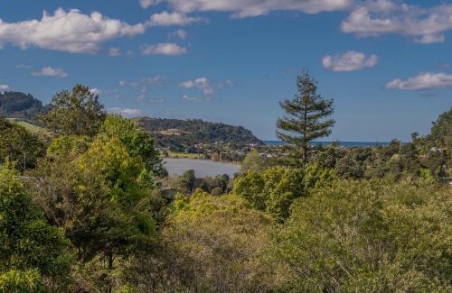 Tairua House | Hillside Haven - Tairua Holiday Home