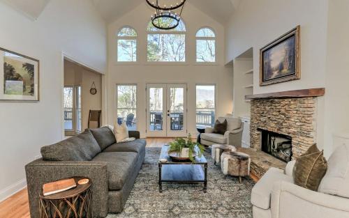 Big Canoe House | Hillside Manor -Luxury Hot Tub Fireplace Pool Table Wet Bar