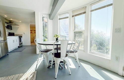 Whittier House | Hillside Retreat: Stunning Views & Lush Gardens