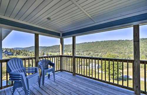 Trenton House | Hillside View on Tanglewood