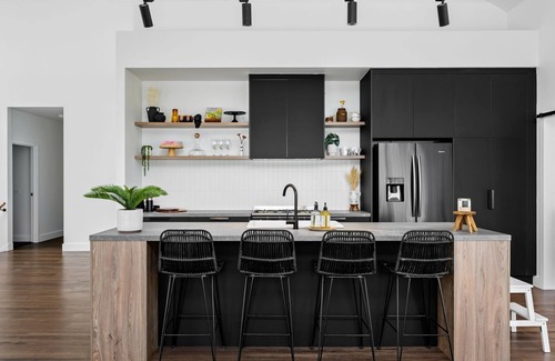 Bright House | Hilltop at Bright - Luxury in High Country Victoria
