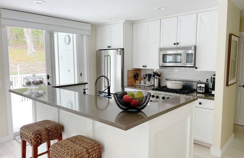 East Hampton House | Hilltop Haven in Northwest Harbor w. Private Neighborhood Water Access