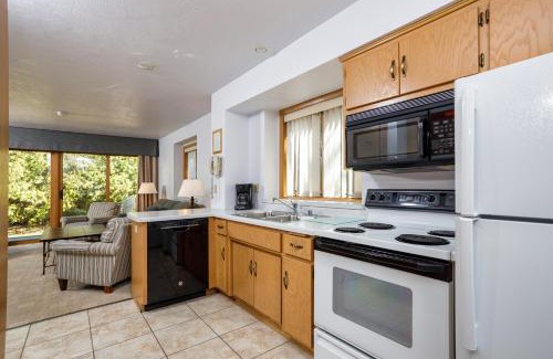 Fish Creek House | Hilltop Hideaway Unit B-5 by Simple Life Rentals