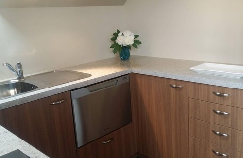Albert Town Apartment | Hilltop Luxury Apartment with breathtaking views