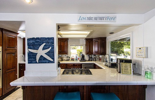 San Bernardino House | Hilltop Nature Retreat! Pool, Private, Peaceful! Mountain and City Views!