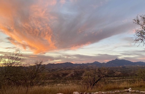 Patagonia Apartment | Hilltop private Casita w/views galore - w/hot tub!