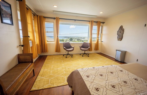 Hilo House | Hilltop Vacation Rental