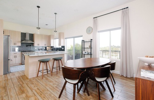 Los Angeles House | Hilltop Views! Large 5BR Home + Private Guesthouse