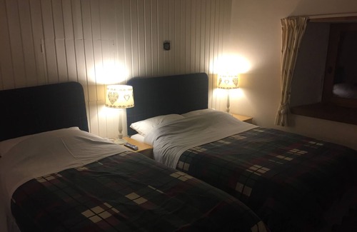 Blair Drummond Bed & Breakfast | Hillview Cottage
