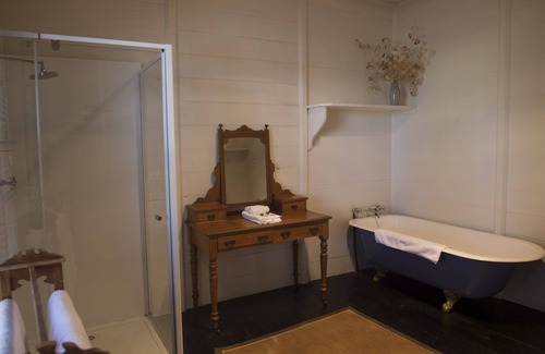 Sutton Forest Cabin | Hillview Heritage Estate