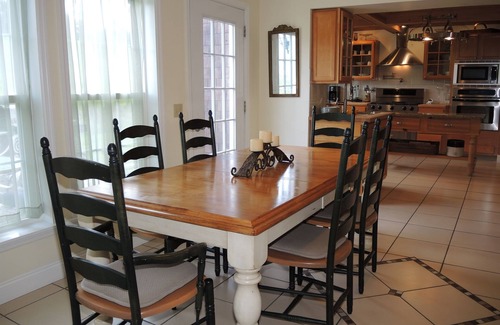 Cooperstown House | Hillview Manor- close to Dreams Park, game room, fire pit