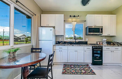 Hilo House | Hilo Town Center Studio
